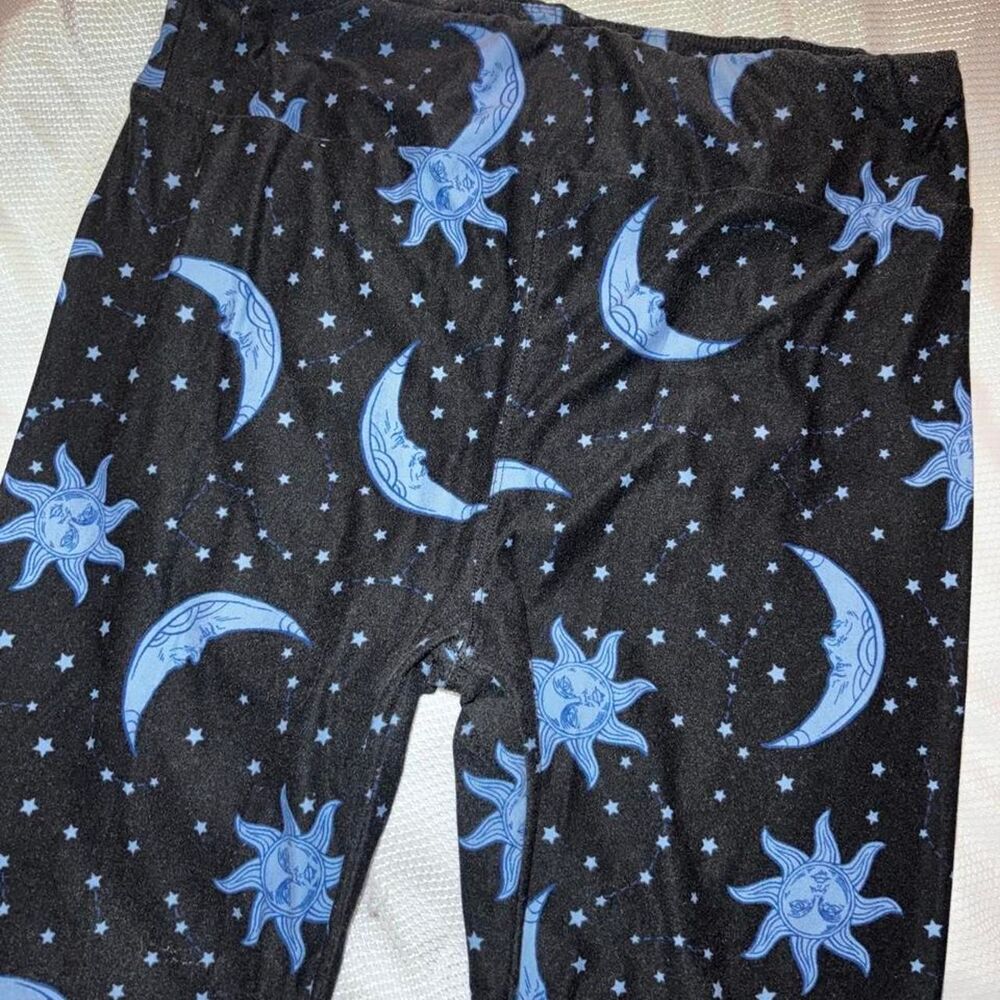 Lularoe Women's Leggings - Picture 2 of 7